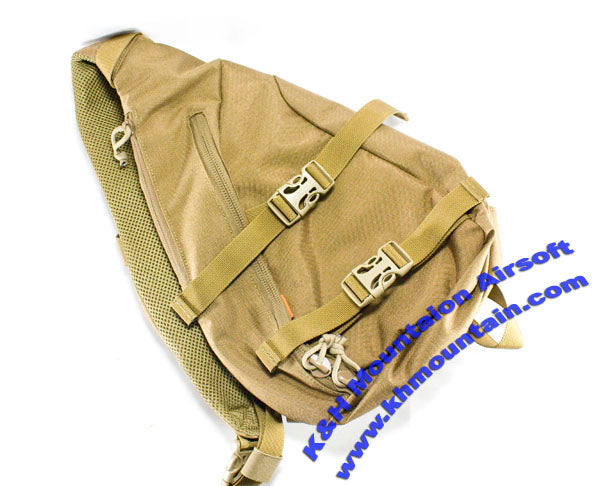 DELTA SLING PACK IIII PISTO IN USE / TAN