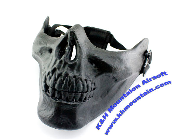 Skull Style Lower Face Plastic Mask / Black