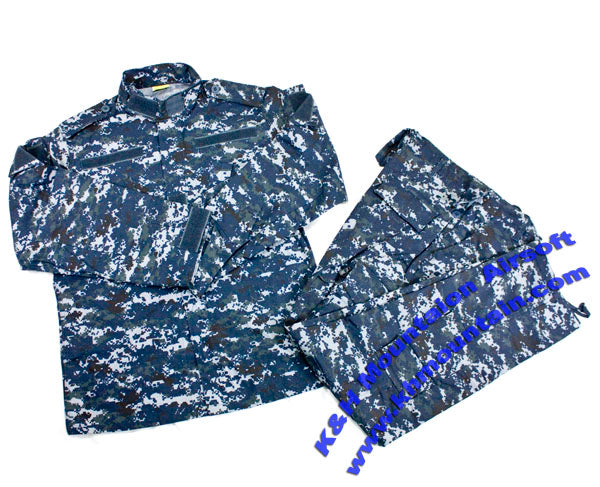 BDU Set with Shirt and Pants / Ocean Digital Woodland Pattern