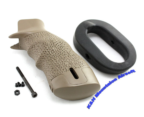 Element Target Grip for M4 / M16 in TAN